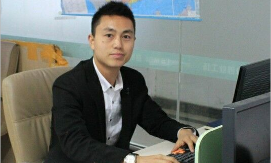 盤網互聯團隊均是來自各個行業的優秀人才組成，對于網站策劃、設計、推廣擁有豐富的經驗！